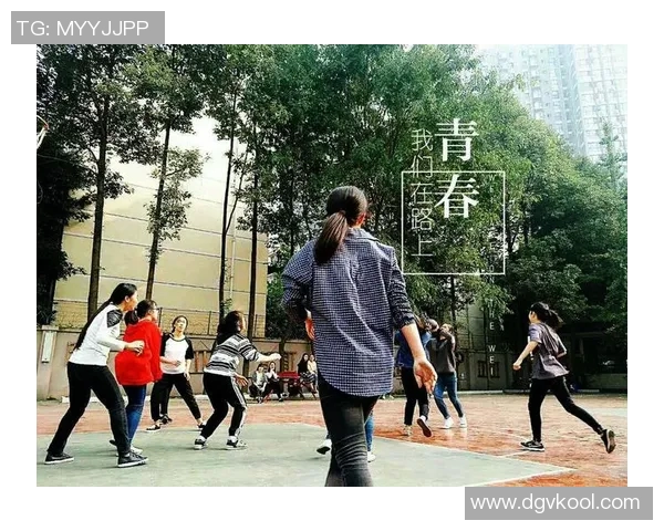 杨静的篮球人生探索：从热爱到职业的深度对话与成长之路