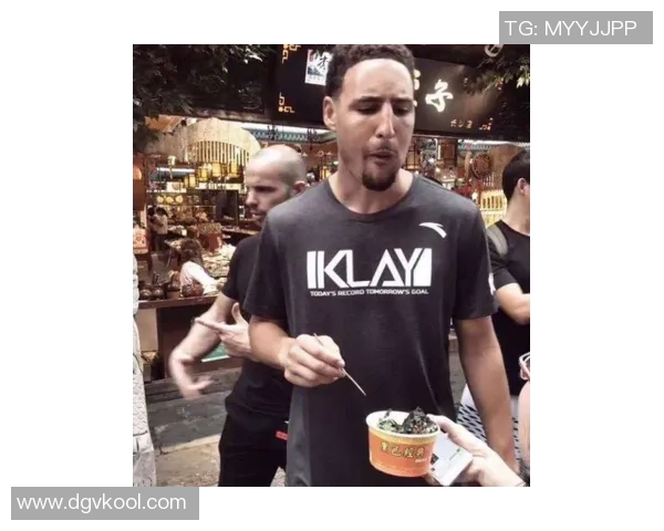 易胖体质足球明星的饮食与训练秘诀揭秘，如何保持最佳状态与体型