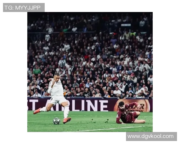 足球明星如何成为球迷心中的偶像与追星行为的背后故事